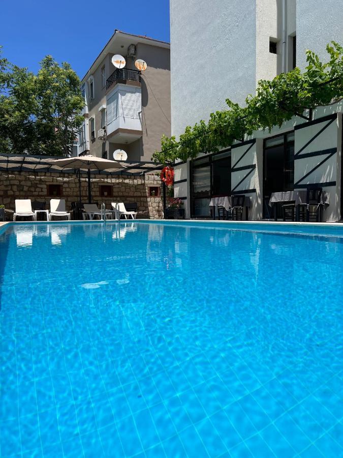 Bayram Hotel Cesme Exterior photo