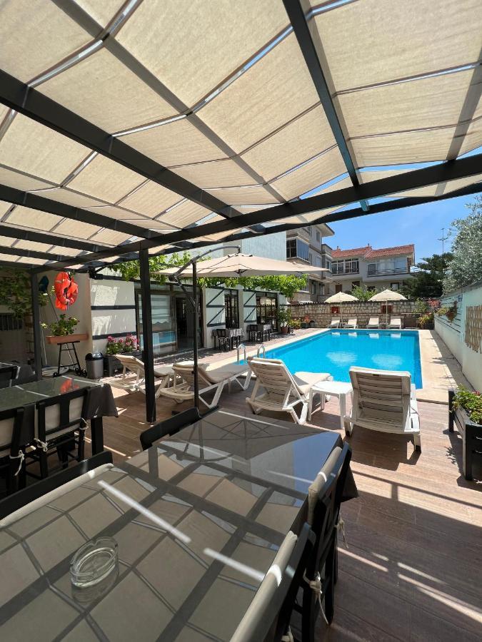 Bayram Hotel Cesme Exterior photo