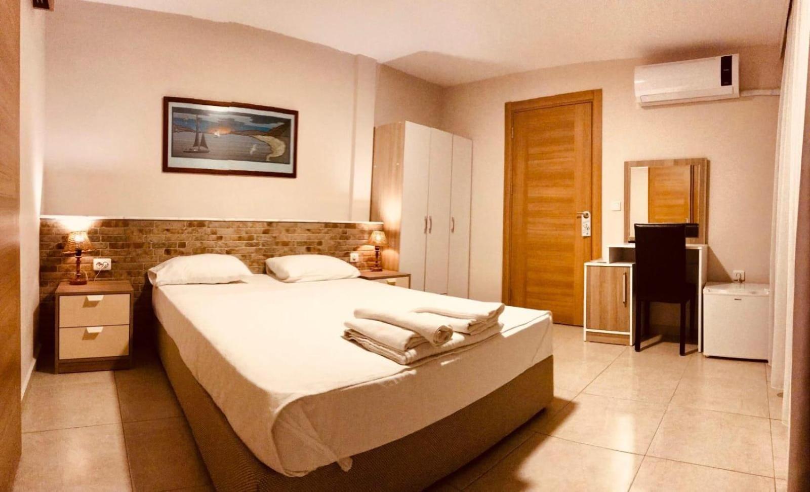 Bayram Hotel Cesme Exterior photo